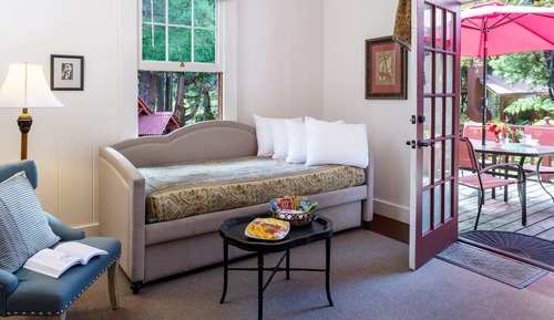 Family Room - Dillingham Junior Suite