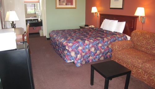 Standard Room, 1 King Bed