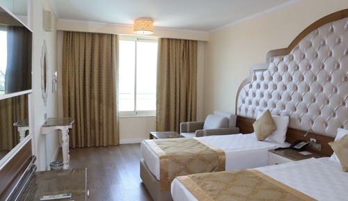 Economy Room