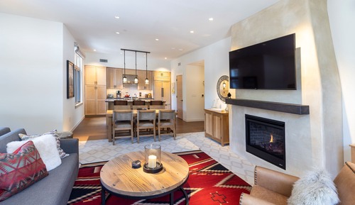 Room, 3 Bedrooms