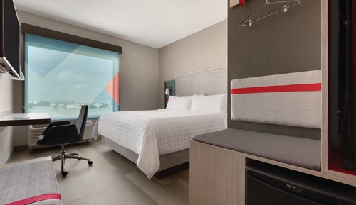 Standard Room, 1 King Bed, Accessible Bathtub (Communications, Mobility)