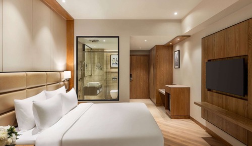 Deluxe Room, 1 King Bed