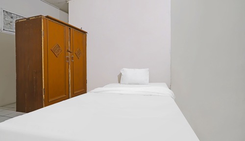 Senior Single Room