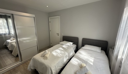 Business Condo, 2 Bedrooms