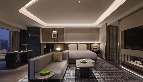 Superior Room, 1 King Bed, City View