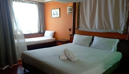 Executive Chalet, Sea View