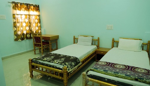Family Single Room