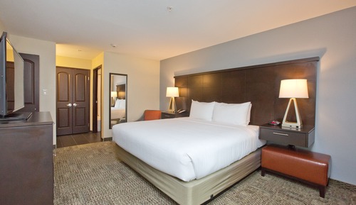 Studio Suite, 1 King Bed, Accessible, Kitchen (Mobility Tub)