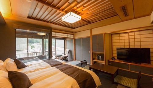 [Japanese modern superior Western room] 38sqm+terrace 6sqm, Shigaraki ware open-air bath, NonSmoking