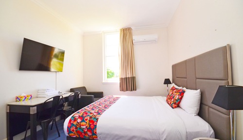Standard Room, 1 Queen Bed