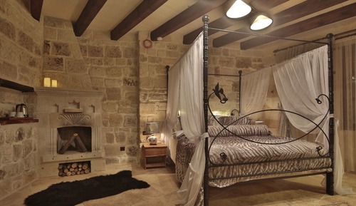 Royal Suite, 1 King Bed, Hot Tub, Hill View