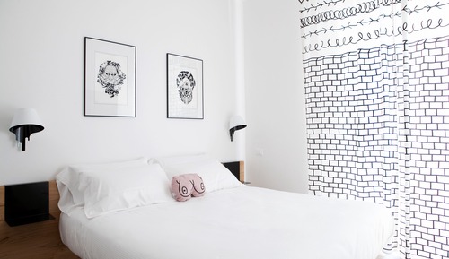 Standard Room, 1 King Bed, Balcony