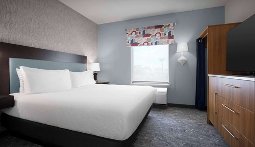 Studio Suite, 1 King Bed, Hearing Accessible