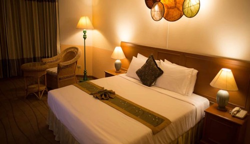 Deluxe Double Bed