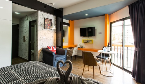 Premier Studio