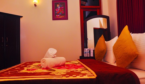 Deluxe Single Room, 1 Twin Bed, Private Bathroom, Mountain View