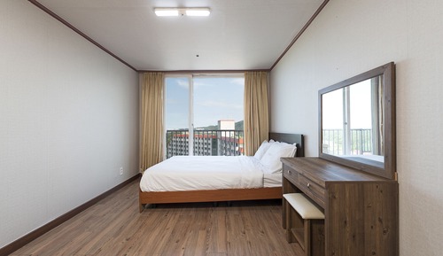 Condo (34 PY)
