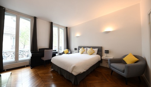 Executive Suite, Multiple Beds