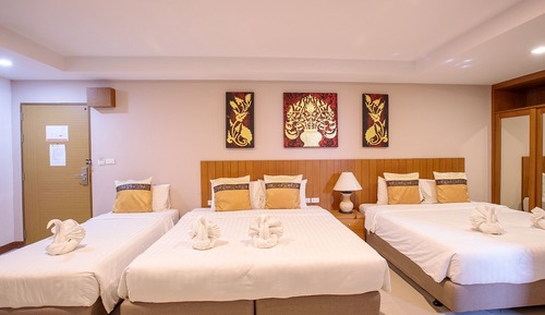 Deluxe Family Room