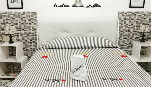 Single Room (With Fan)