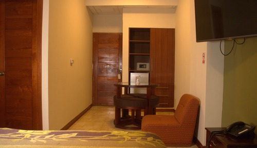Double Room, 1 Queen Bed