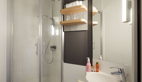 Triple Room, Multiple Beds