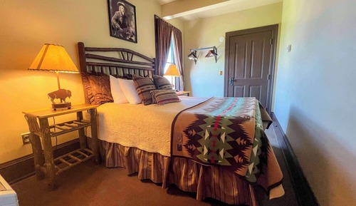 Suite, 2 Queen Beds, Non Smoking