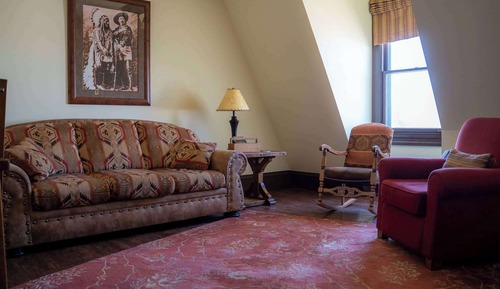 Suite, 1 King Bed, Non Smoking