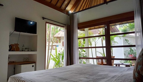 Deluxe Double Room, 1 King Bed, Garden View