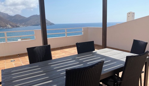 Design Apartment, 3 Bedrooms, Bay View, Oceanfront