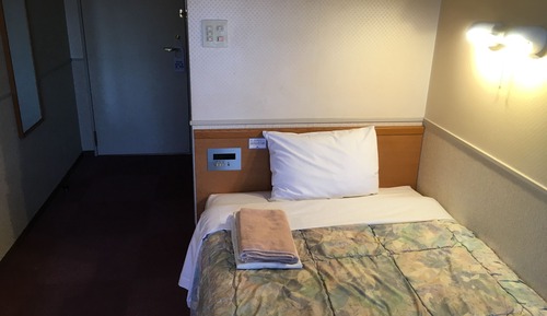 Single Room, Smoking