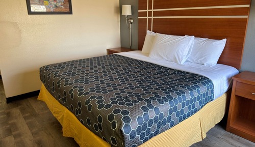 Standard Room, 1 King Bed, Non Smoking