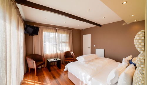 Standard Cottage (Double or Twin)