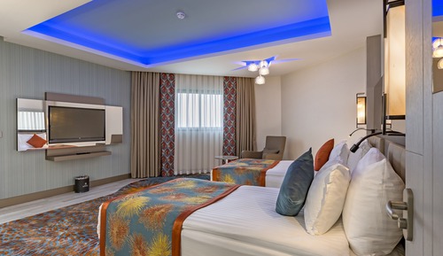 Family Room, Sea View