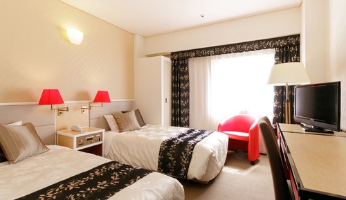 Economy Twin Room, Smoking