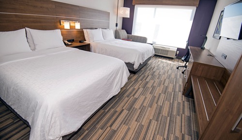 Suite, Multiple Beds