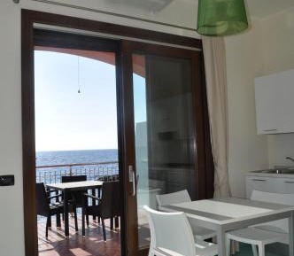 One-Bedroom Apartment (4 Adults)