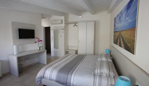 Triple Room with Terrace