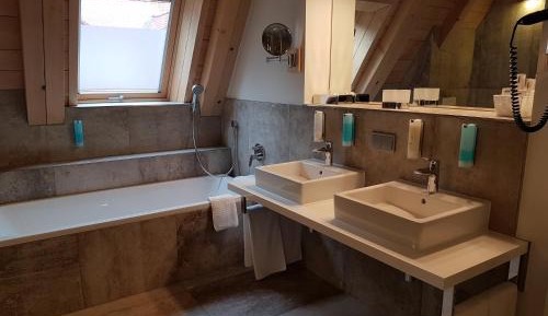 Suite with Garden View