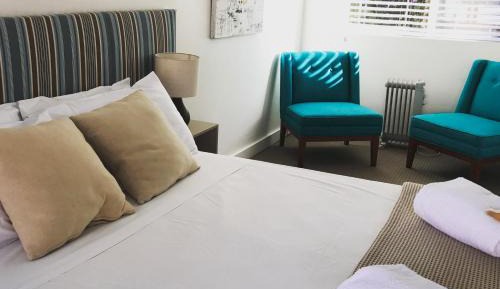 Standard Queen Room