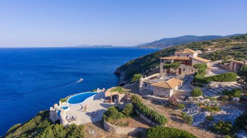 Deep Blue Villa