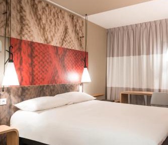 Standard Room with 1 Double Bed