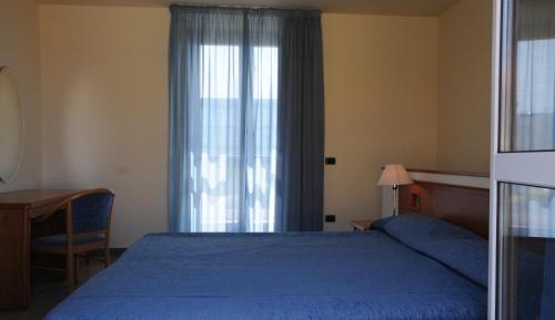 One-Bedroom Apartment (3 Adults)