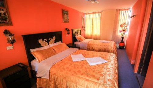 Twin Room with Private Bathroom