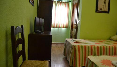 Twin Room with Bathroom