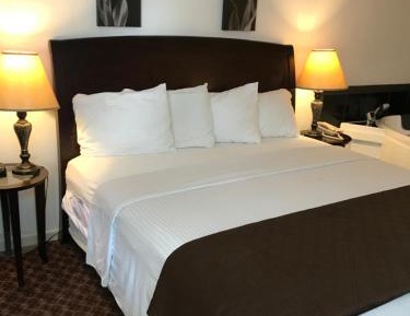 King Room with Spa Bath