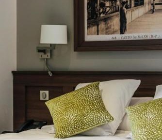 Family Room with kitchen option