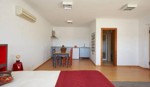 Studio Apartment