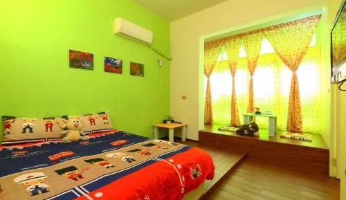 Deluxe Double Room (2 Adults + 1 Child)