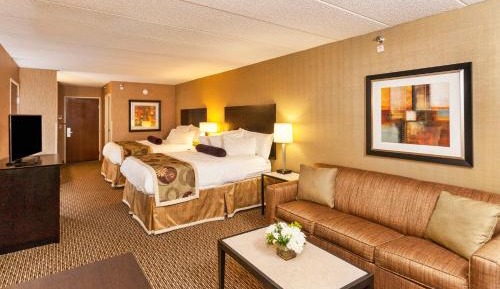 Deluxe Queen Room